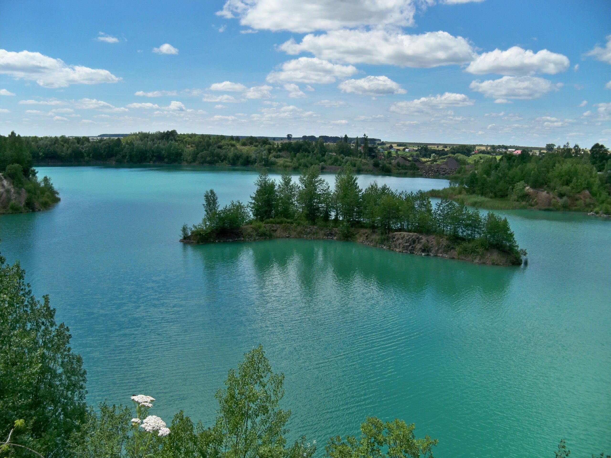 Озера Рівненщини: Чарівні Водойми Полісся з Історією та Секретами