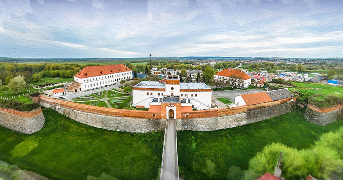 Замки Рівненщини: Історія, Архітектура та Туристичні Скарби Волині