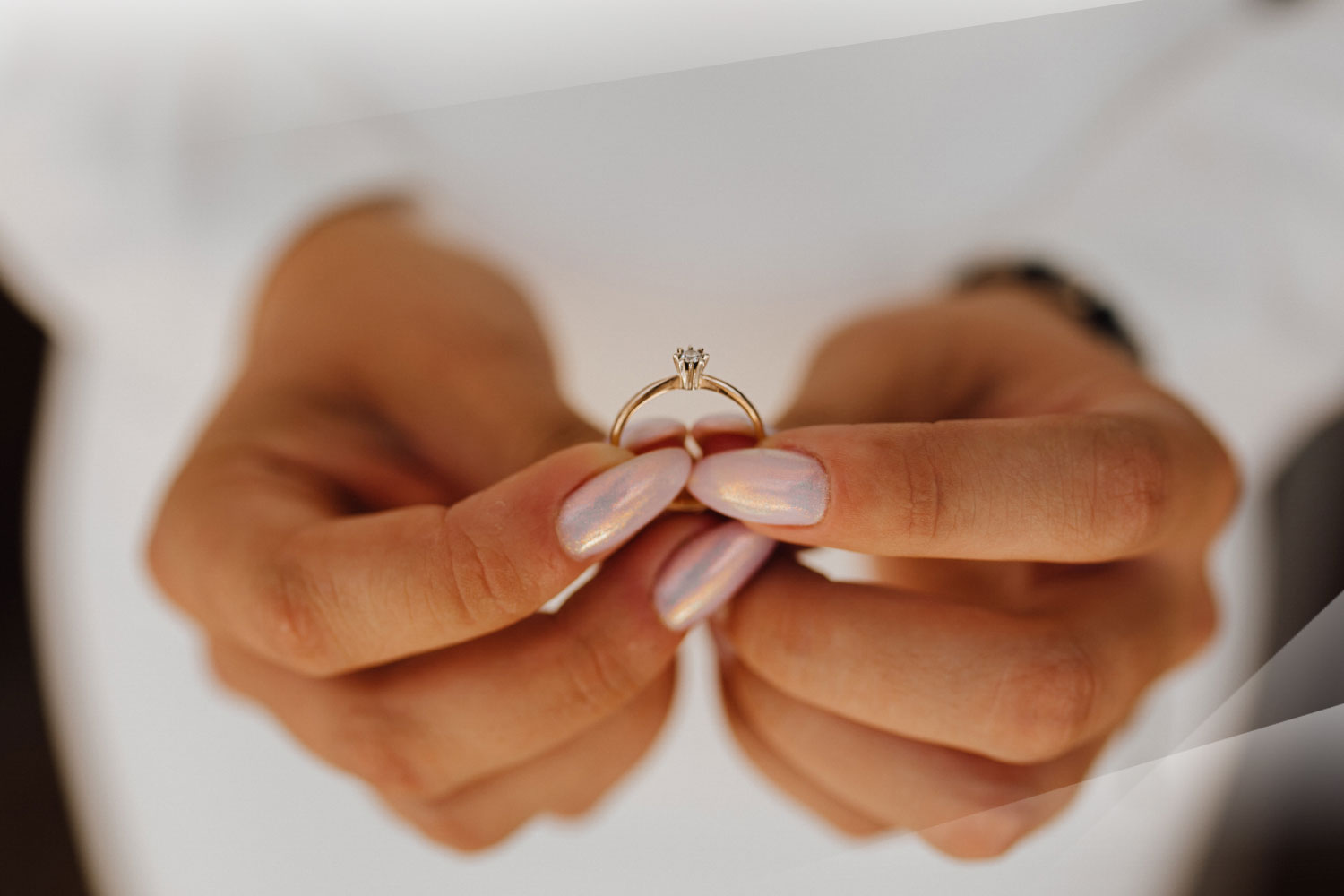 Чи можна міняти обручальне кільце: традиції, звичаї та культурні нюанси в Україні