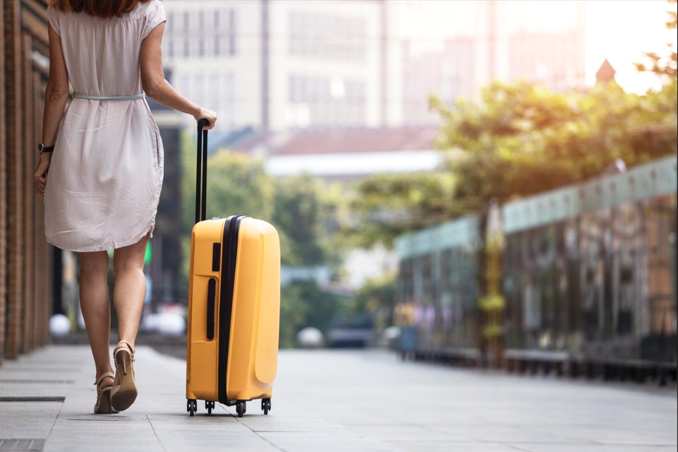 До чого сниться валізa: повне тлумачення сну з деталями