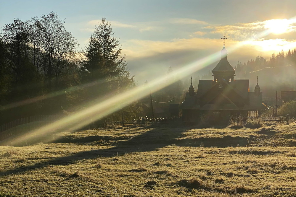 Що таке промінь: від фізики до повсякденних чудес світла