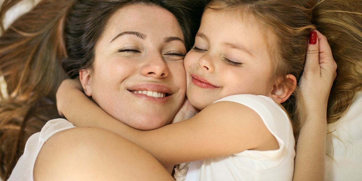 До чого сниться дочка матері: глибоке тлумачення снів