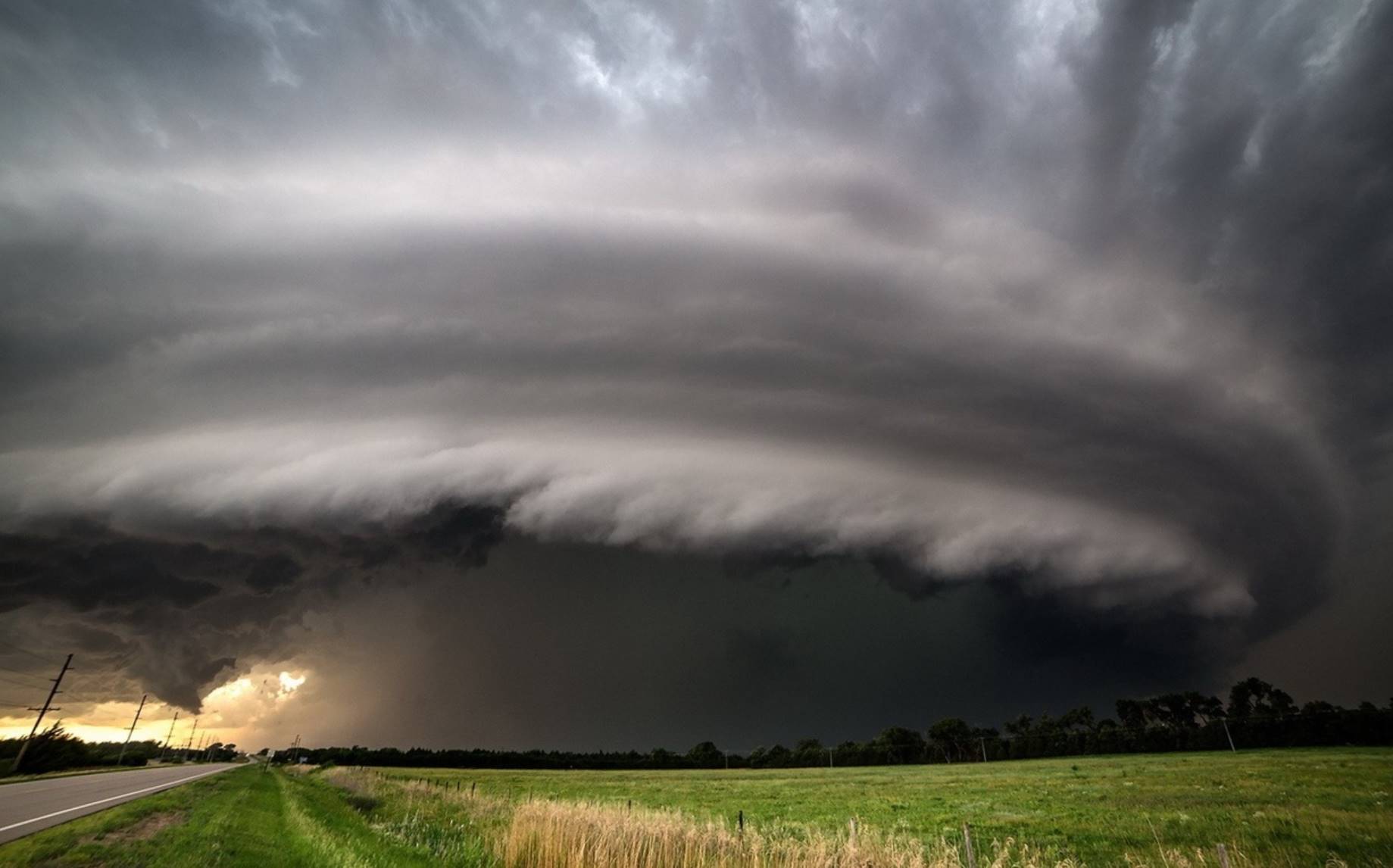 До чого сниться ураган: тлумачення з сонників і психології