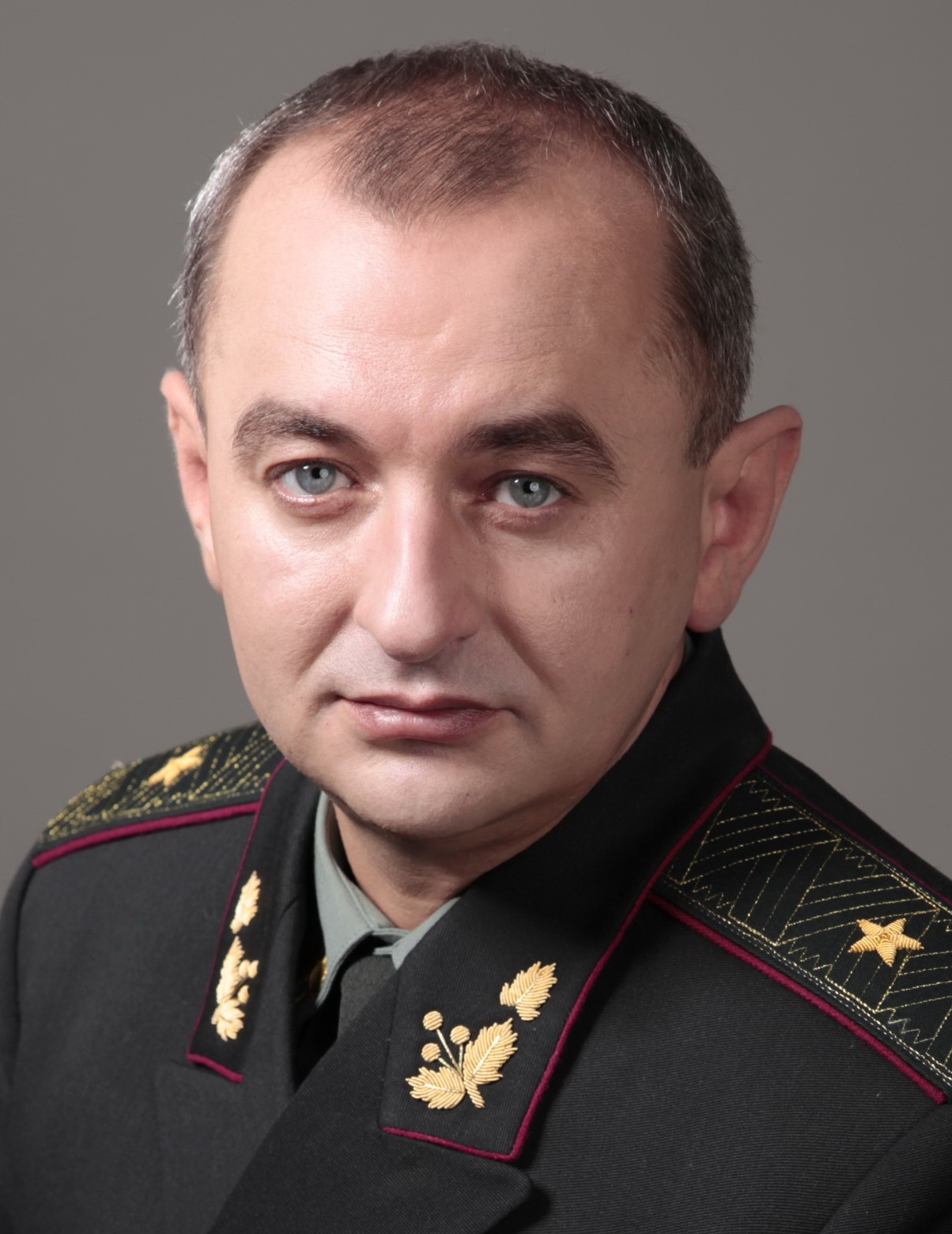 Анатолій Матіос: від гуцульських гір до генпрокуратури