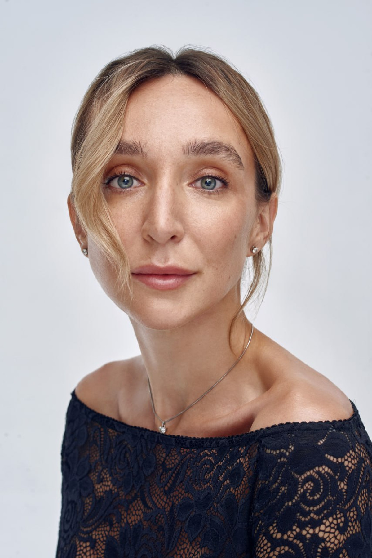 Олена Мандзюк: блогерка-мільйонниця з гострим язиком і великим серцем