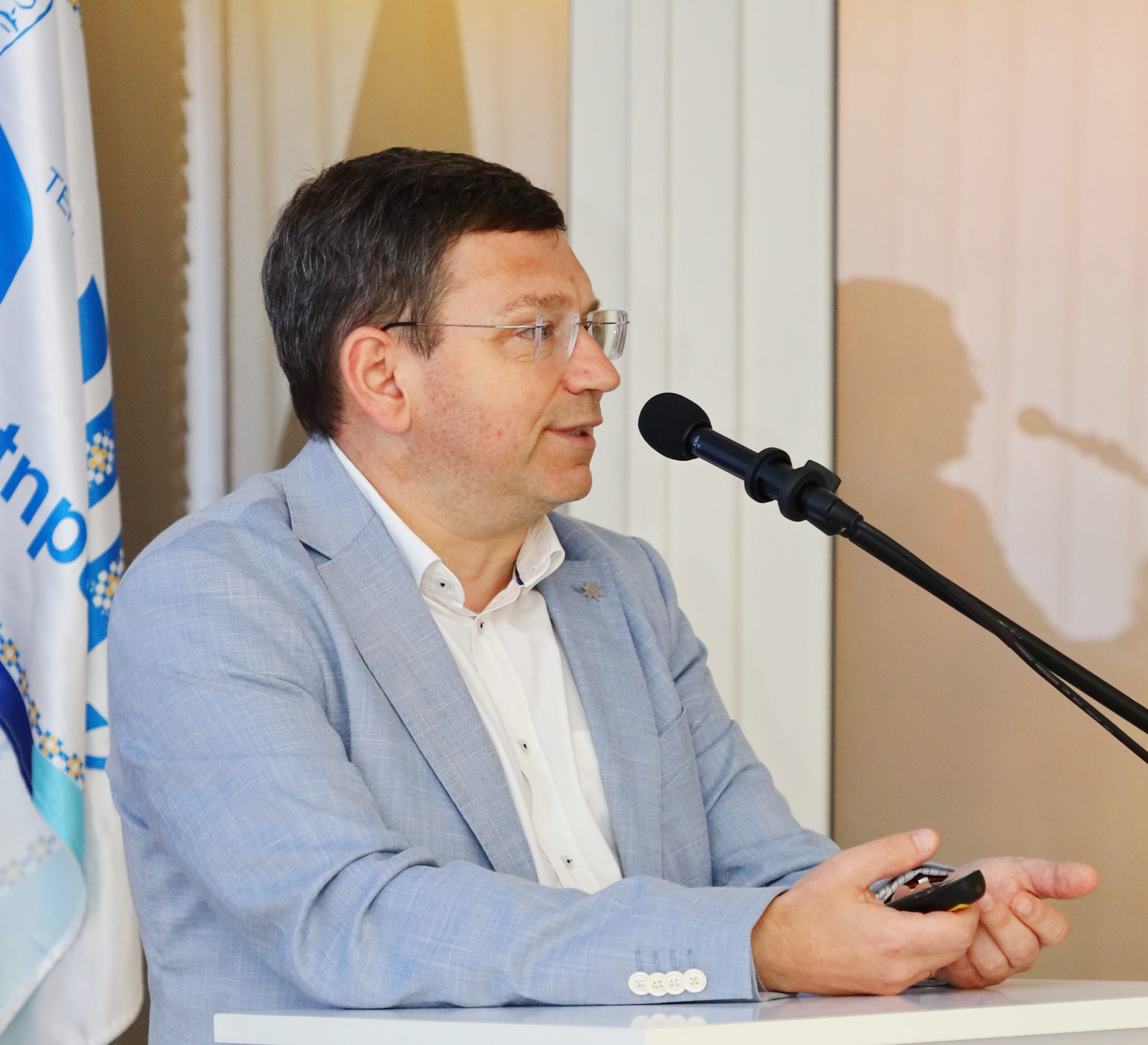 Весельський Михайло Миколайович: від Радовеля до вершин бізнесу та меценатства