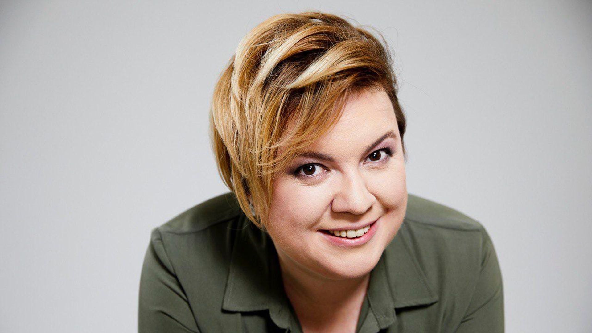 Альона Блін біографія: від вологодської дівчинки до королеви інтерв’ю