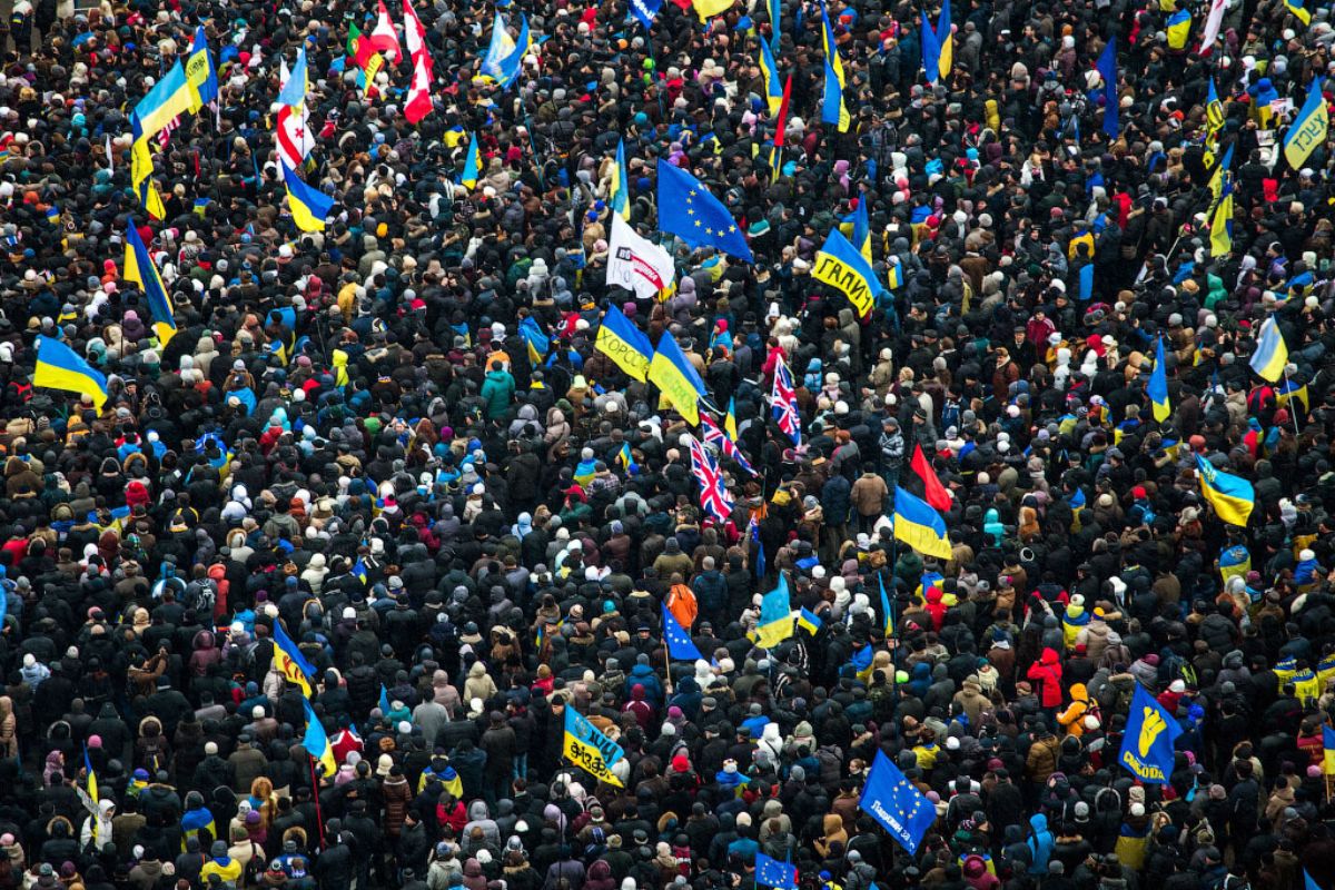 Настя натовп: психологія юрби, емоції та секрети безпечного перебування серед тисяч людей