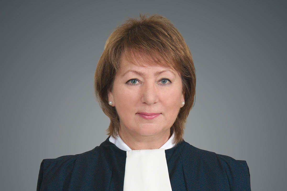 Данішевська Валентина Іванівна: перша жінка-голова Верховного Суду України та її шлях у правосудді