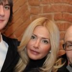 геннадій адольфович кернес дружина