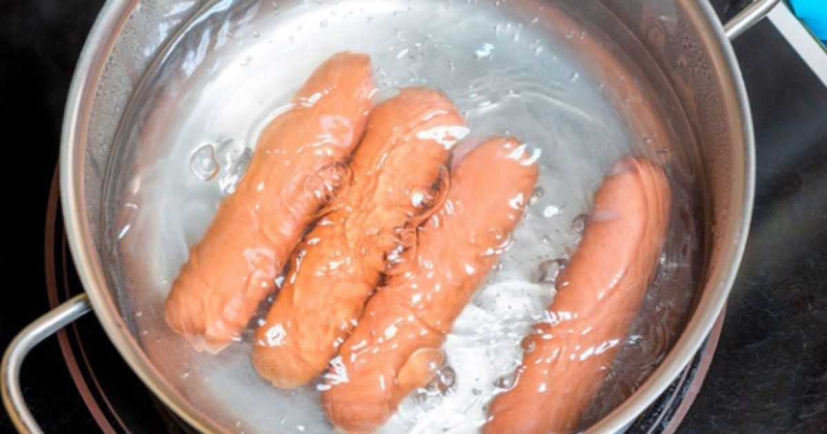 Скільки варити сосиски: точний час і секрети смаку