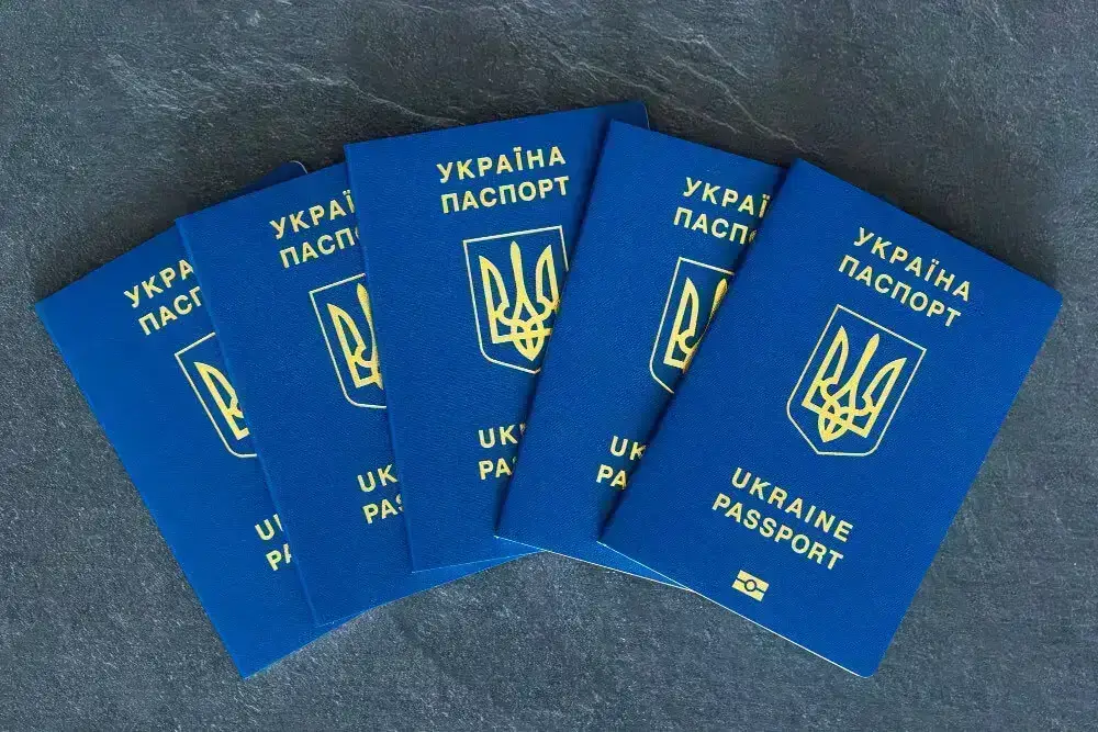 Заборона на виїзд жінок з України у 2026 році