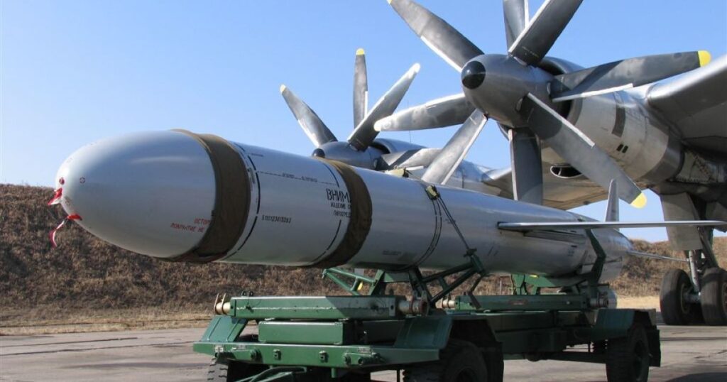 Х-555: що це за крилата ракета і навіщо її застосовують