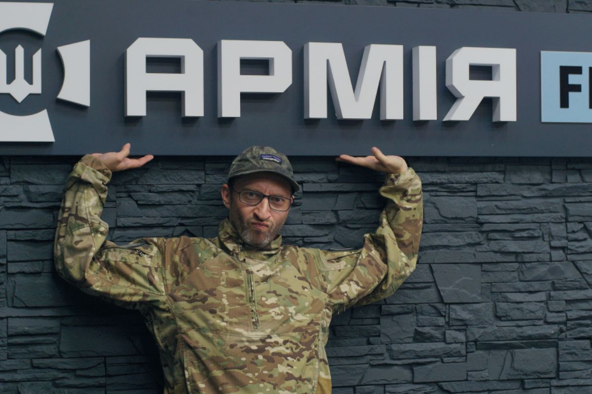 Міша Крупін: можна співати пісні й бути військовим